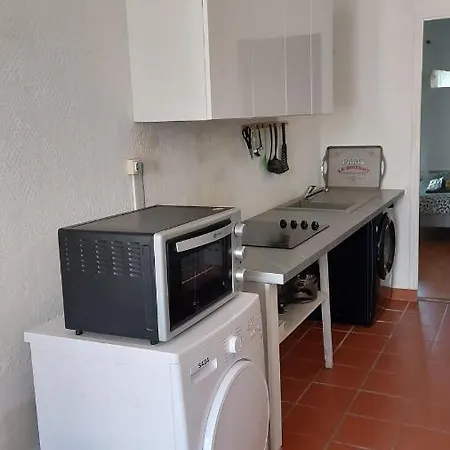Cosy Fesch Street Apartment: Ajaccio Hideaway *