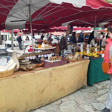 Lejlighed **** Very 36 Rue Fesch, Cosy Flat In Center Pedestrian Street, Up To 4 People **** Ajaccio (Corsica)