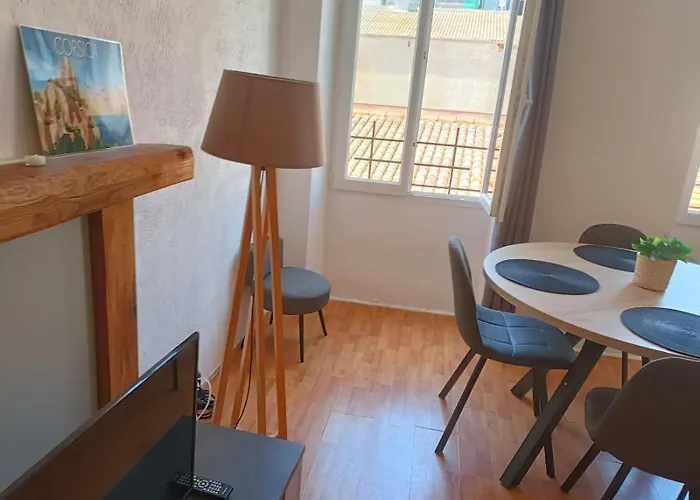 **** Very 36 Rue Fesch, Cosy Flat In Center Pedestrian Street, Up To 4 People **** Appartement Ajaccio (Corsica)