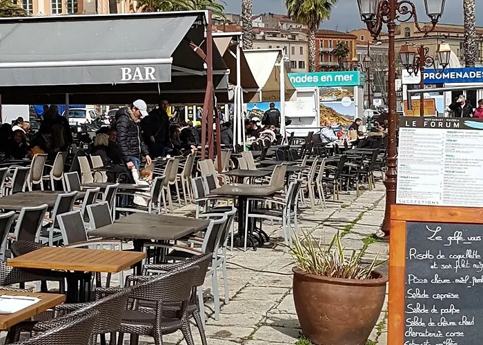 **** Very 36 Rue Fesch, Cosy Flat In Center Pedestrian Street, Up To 4 People **** * Ajaccio (Corsica)